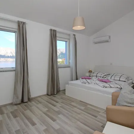 In Mit Eigenem Balkon - B59640 Apartment